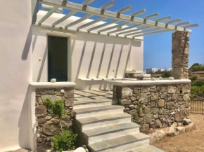 Villa With 2 Bedrooms Near At Psarou Beach